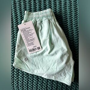 Lululemon Hotty Hot Short - Size 4 in color delicate mint